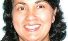 Complete-Smile-Makeover-with-Crowns-and-Veneers-Before-Image